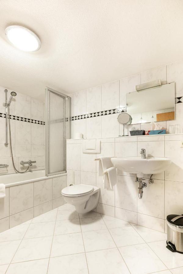 Kleines Wiesental Hotel Landgasthof Zum Pflug מראה חיצוני תמונה