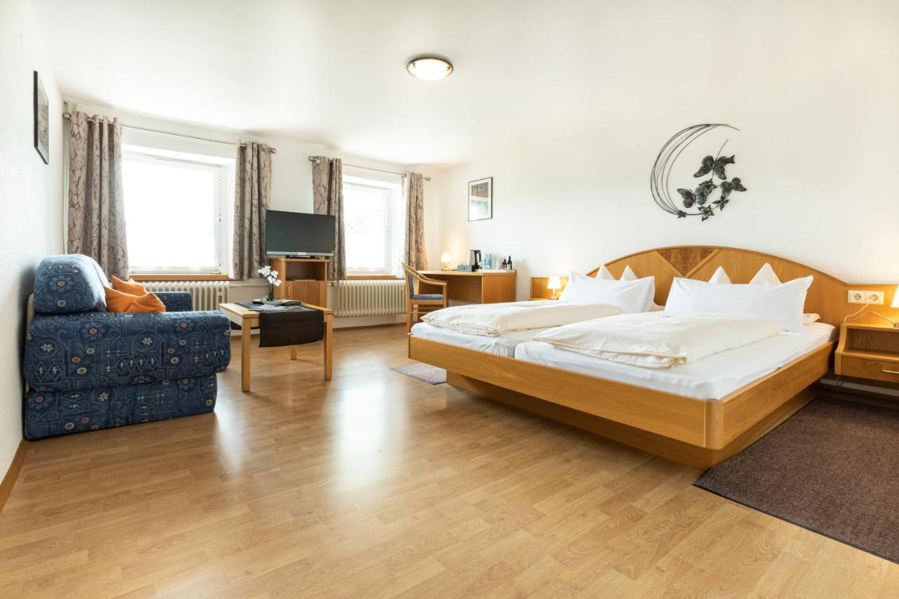 Kleines Wiesental Hotel Landgasthof Zum Pflug מראה חיצוני תמונה