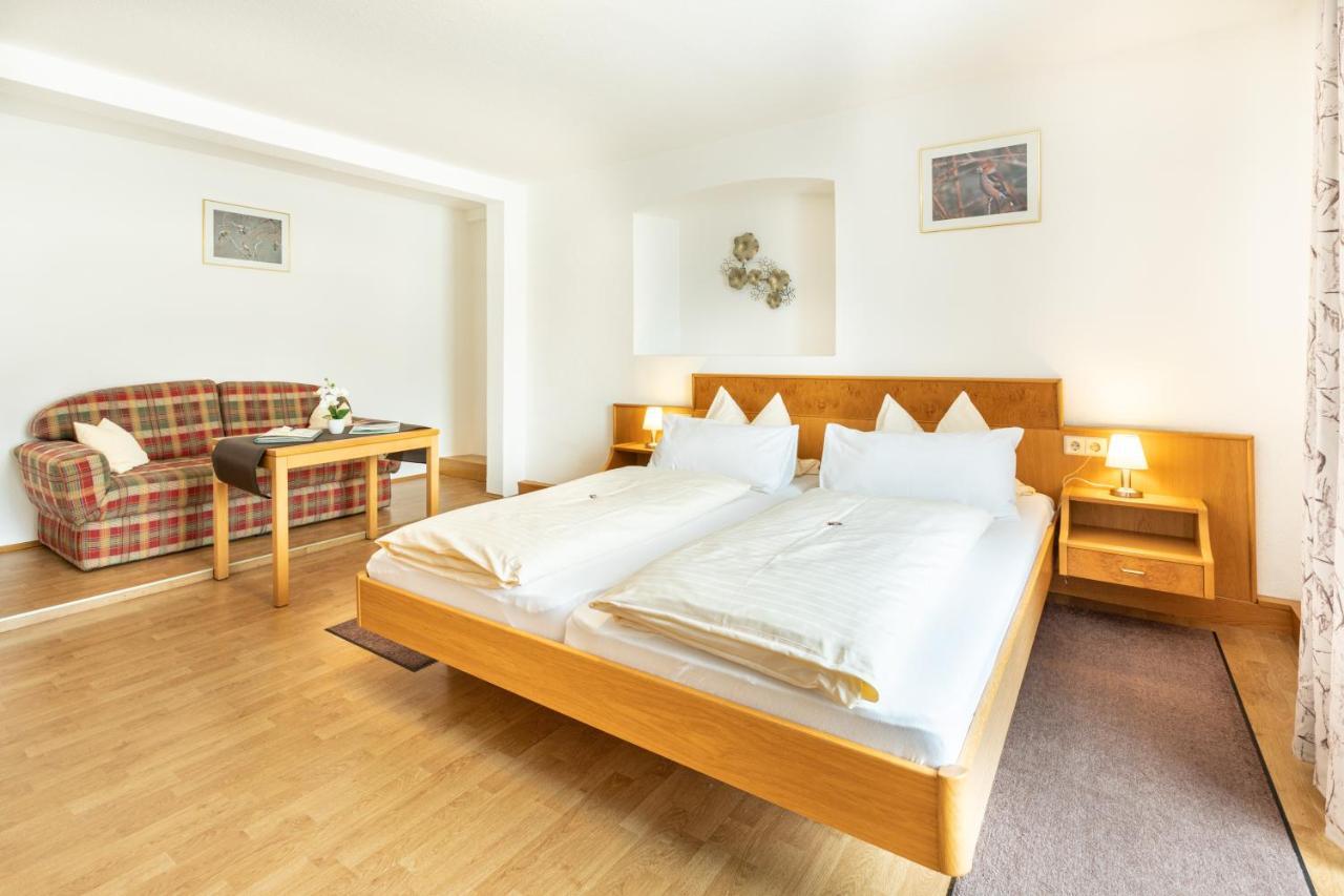 Kleines Wiesental Hotel Landgasthof Zum Pflug מראה חיצוני תמונה