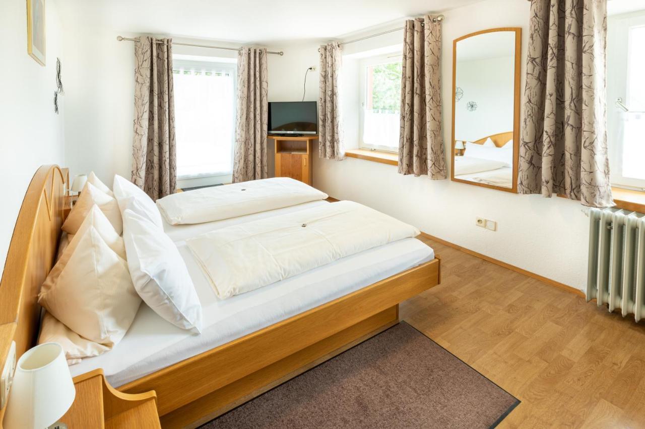 Kleines Wiesental Hotel Landgasthof Zum Pflug מראה חיצוני תמונה